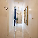 Best4stay Luxury Гостевой дом Сплит