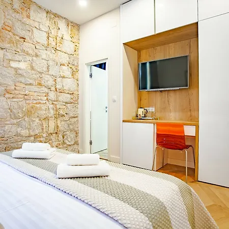 Best4stay Luxury בית הארחה ספליט