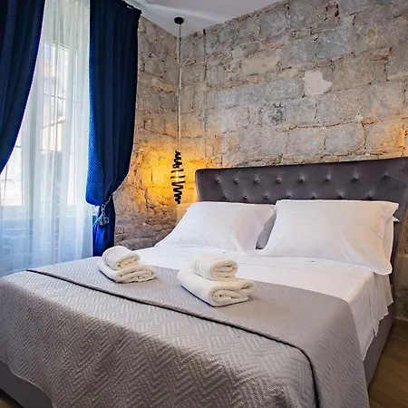 Best4stay Luxury בית הארחה ספליט